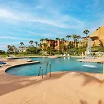 Luxury 3 Bed Sea Views With Pool