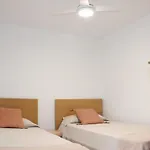 Recently Renovated Villa - 5Min Walk From The Beach