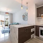 13 Modern Apt For 6 Guest With Shared Pool In Manilva Andalucia