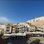Apartamentos Ismael. Isabel
