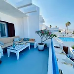 Beachfront Apartament Los Lances
