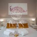Casa Santiago Ivan Luxury Homes 9ªplta Posterior 1ªlinea