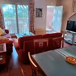 Bonita Casa En Pueblo Pictorico, Ideal Para Familias, Grupos Y Buceadores