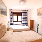 Esplendido Apartamento Con Piscina