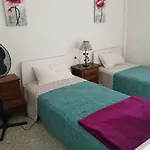 Habitacion Doble En Un Apartamento En Conil De La Frontera