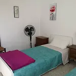 Habitacion Doble En Un Apartamento En Conil De La Frontera