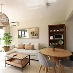 Beautiful Apartment In Canet Playa By Hometels