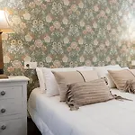 Apartamento En Casa Centenaria, Parque M.ªcristina