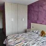 Suite En Apartartamento Compartido En La Playa A 20 Minutos De Barcelona