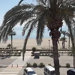 Fabulous Front Line 3-Bedroom Apartment In Mojacar