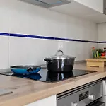 Beautiful 3 Bed Stylish & Cozy Apartment - Susanna Suite