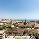Breathtaking Studio, Amazing Views, Pool, Beach
