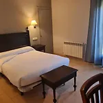 Hotel Restaurante Ribera Del Chicu