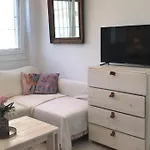 Estudio Moderno, Coqueto, Centrico Y Muy Funcional
