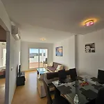 Torre Golf Modern Apartment With Wifi
