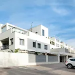 Piso De Diseno En Conil