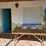 Casita La Raiz
