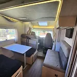 Autocaravana Para 6 Plazas Posibilidad De Moverse O Dormir