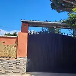 Chalet Con Piscina Privada Y Jardin