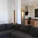 Casa Con Piscina Portatil Y Fibra Optica