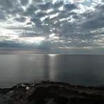 Junto Al Mar III