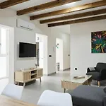 Surfside Candela Little Apartments