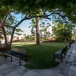 Modern 2 Bed Penthouse Americas Centre Of Town With A Pool And Ocean Views