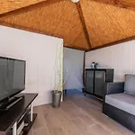 Newly Renovated 4 Bdrm Villa W Pool In Top Location
