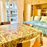 Loft Sencillo Con Terraza Y Aire Acondicionado A Pocos Metros Del Mar En Miami Playa - Es-9-159