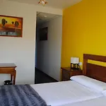 Hotel Rural Foncubierta