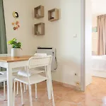 Homeholidaysrentals Barcelona-Costa Barcelona