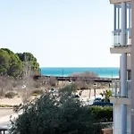 Hauzify I Apartament Oliveres