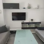 Apartamento En Planta Baja Con Vistar Al Mar