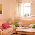 Charming House In Rota + Garden