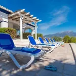 Las Alondras Stunning Lake Views