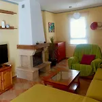 Chalet Adosado Con Azotea Andaluza Y Patio, Junto A La Playa