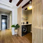 Plaza Catalunya Recently Renovated 5Bd-4Bth
