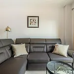 Casares Del Sol Apartment