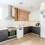 Gran Via Historic Catalan 4Bd Only For Families Or Business Groups