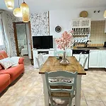 Apartamento Luna 1 Solo Familias Y Parejas