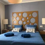 La Casita Azul Bajo