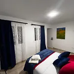 Shanti'S Andalusian Rooms