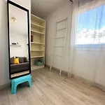 Mira - Casa De 3 Dormitorios, Terrazas, Vistas Al Mar, Parking Privado, Playa A 400 Metros, Centro A 500 Metros