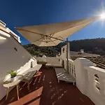 Casitalonga - New Studio Apartment In Sayalonga