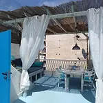 Casa Con Hidromasaje Junto Al Mar Y El Castillo De Aguilas