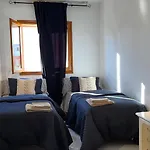 Vivienda A Pie De Playa Con Piscina Privada