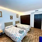 Puerto Banus -4 Till 8 Persons - Parking - Beach At 100M