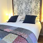 Apartamento Con Barbacoa Y Porche