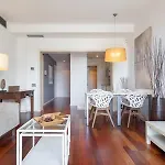 Wonderful 2-Bd Apart With Balcony Plaza Cataluna