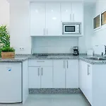 797 Holiday Rentals- Elegante Estudio Reformado En Iris
